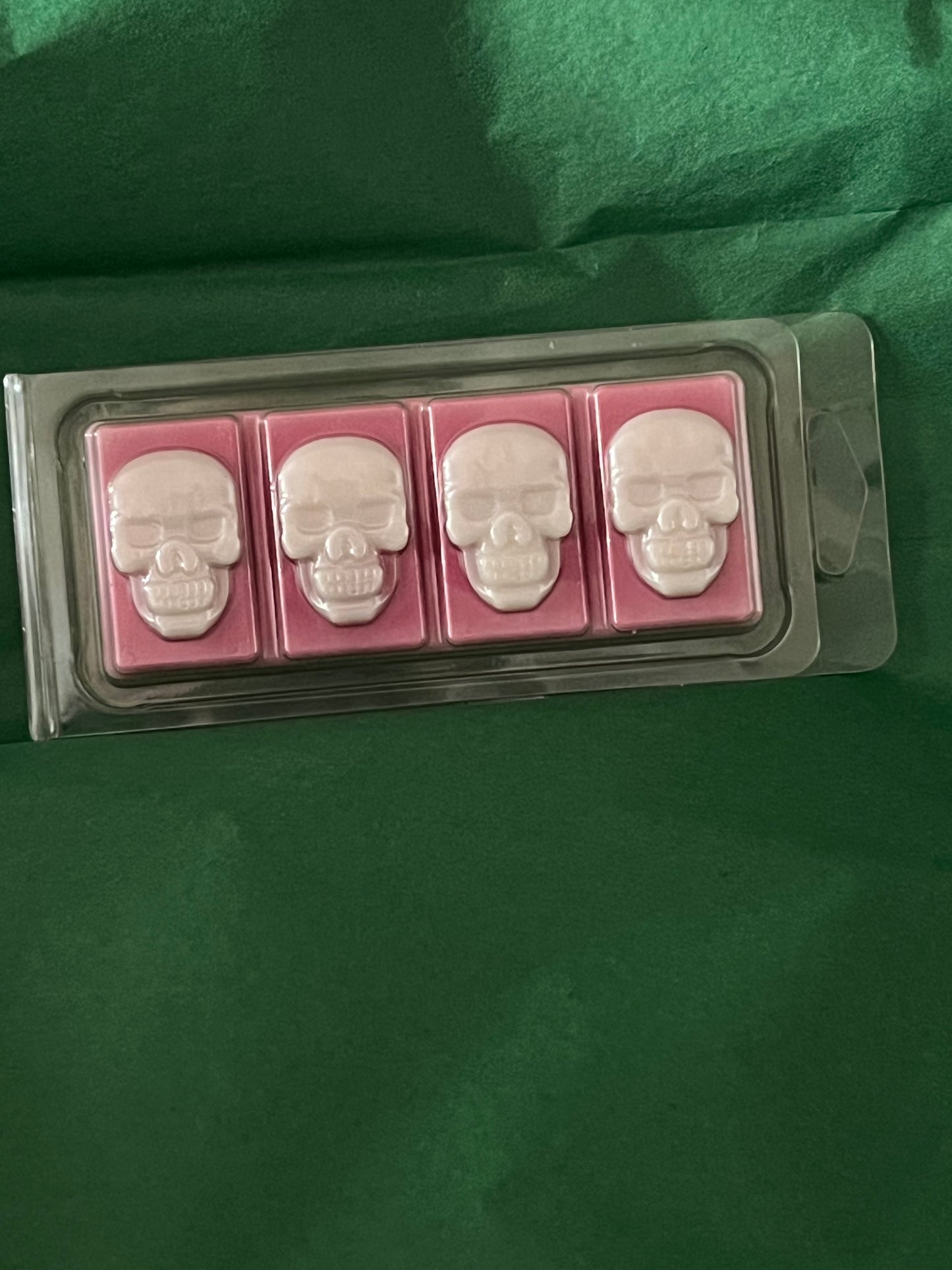 Skull Snap Bar