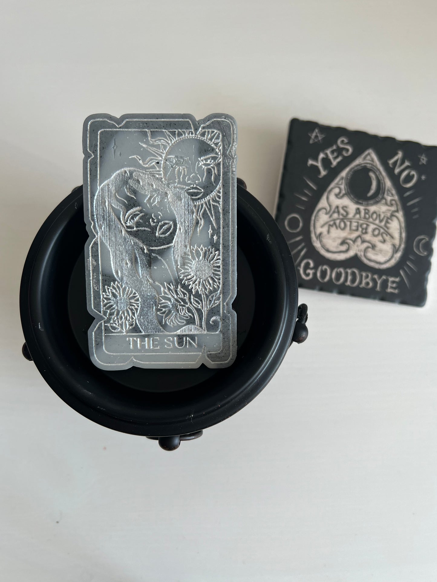 Sun and Moon Tarot