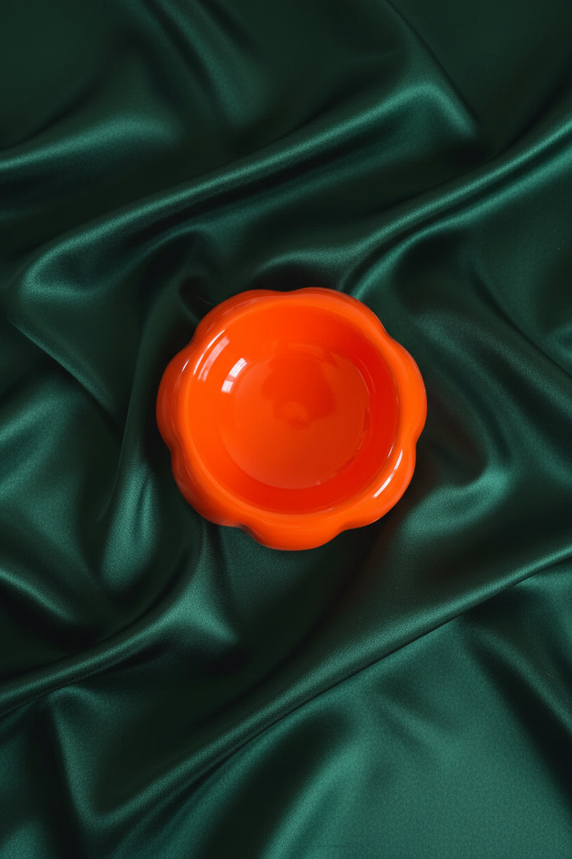 Jack-o'-Lantern oil burner and wax warmer